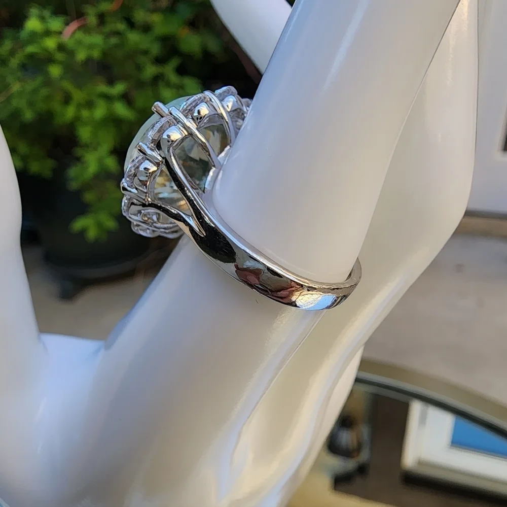 925 Silver light green stone Ring